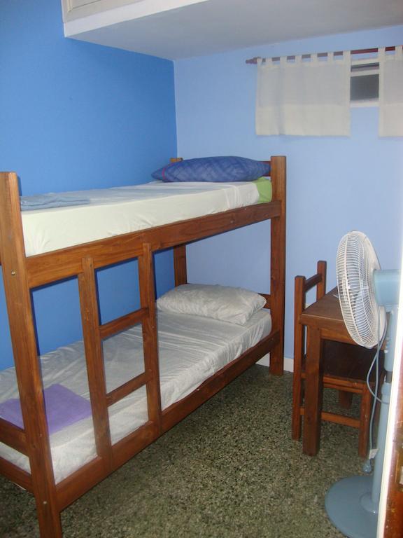 El Intercultural Hostel La Plata Phòng bức ảnh