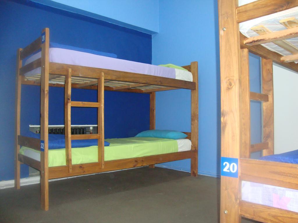 El Intercultural Hostel La Plata Phòng bức ảnh