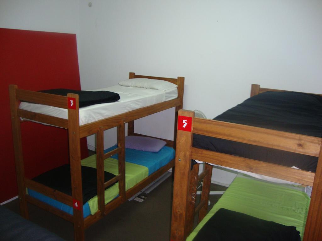 El Intercultural Hostel La Plata Phòng bức ảnh
