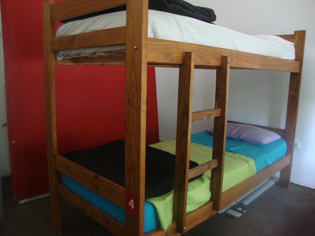 El Intercultural Hostel La Plata Phòng bức ảnh